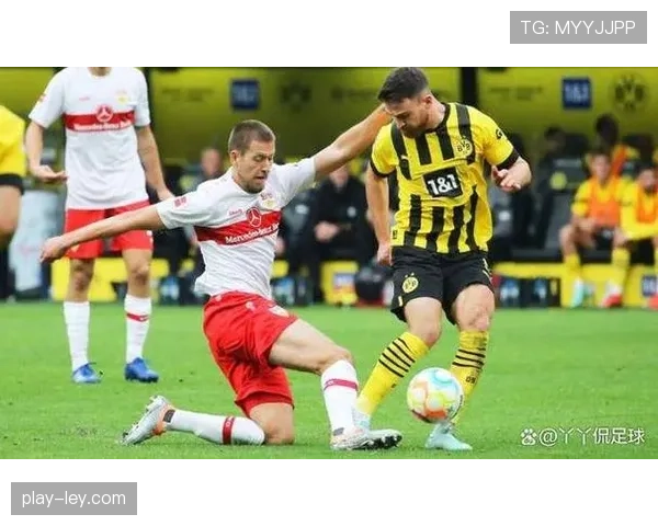 奥格斯堡客场2-2逼平斯图加特，拿到关键一分